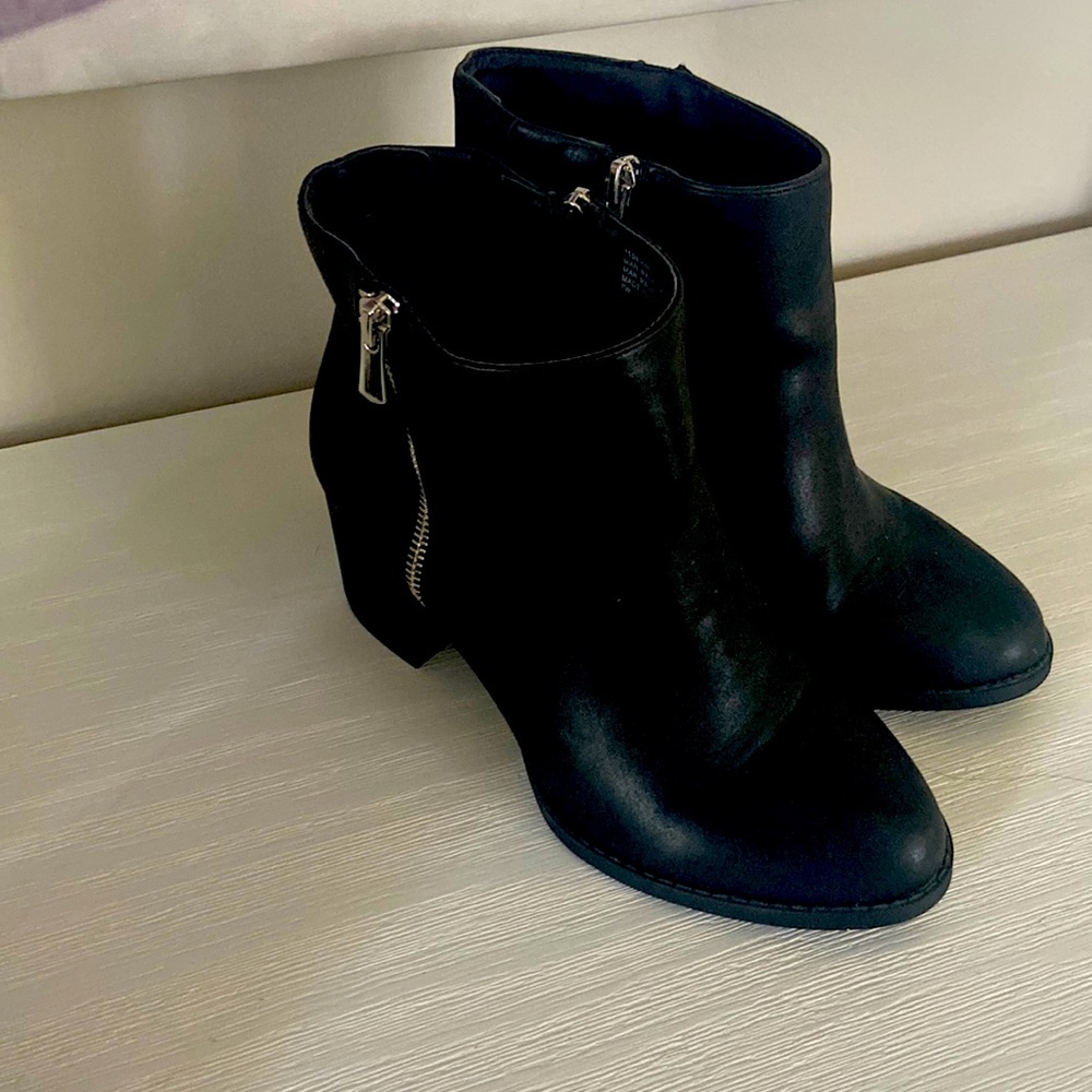 Black ankle boot
